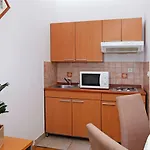 Vala בית הארחה 3*