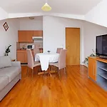 Vala 3*