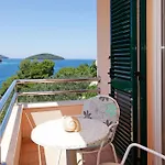 Vala 3* Vela Luka