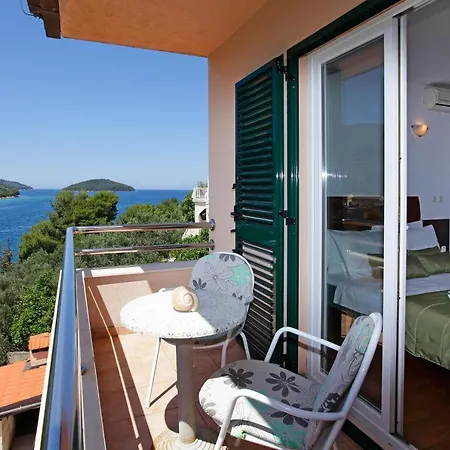 Guest house Vala 3*