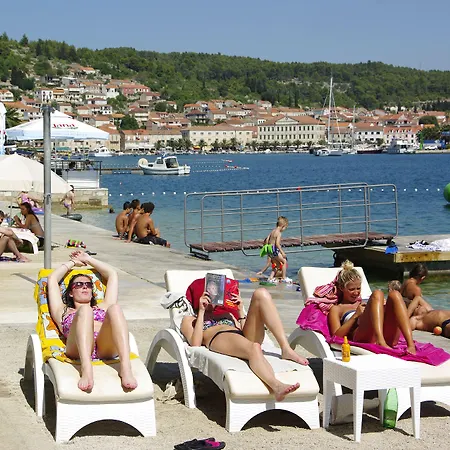 Guest house Vala 3*