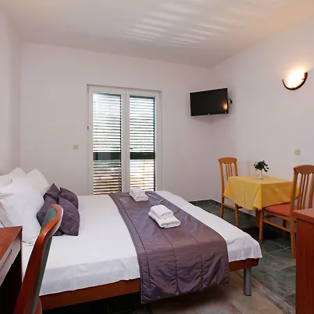 Guest house Vala